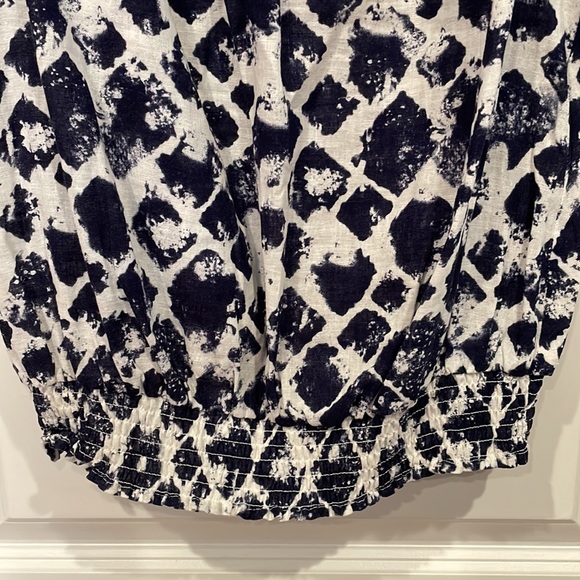 Ladies navy blue and white printed tank. - Picture 3 of 4